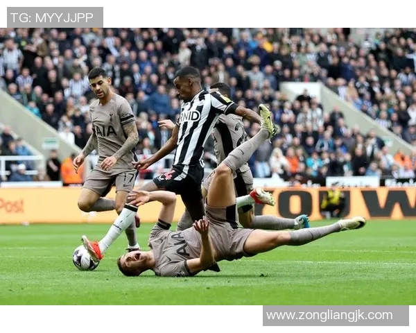 全球顶级足球明星排行榜揭晓谁将登顶荣耀之巅