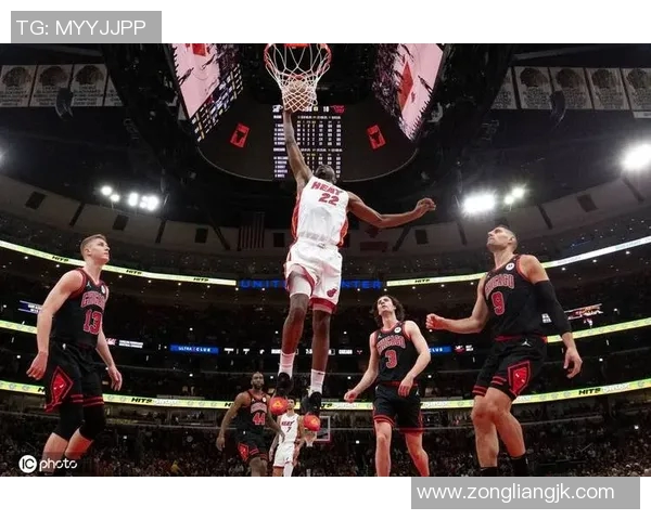 公牛队在季后赛中以四比二战胜老鹰队成功晋级展现强大实力