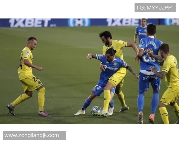 帕特博恩与科隆激战正酣谁能在德乙赛场中笑到最后